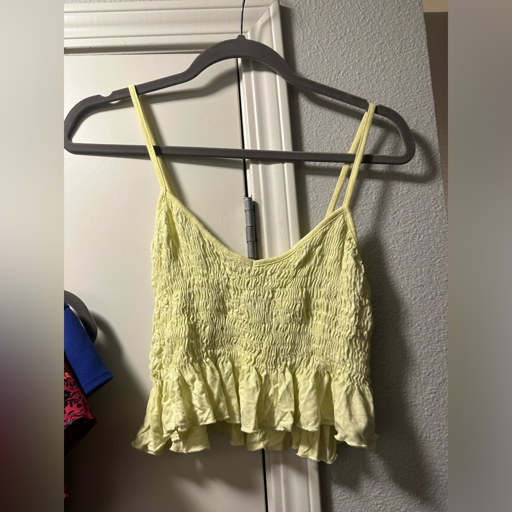 NEW Yellow Shirred Sexy V-Neck Tank Crop Top Forever 21 Flutter Bodyhugging M